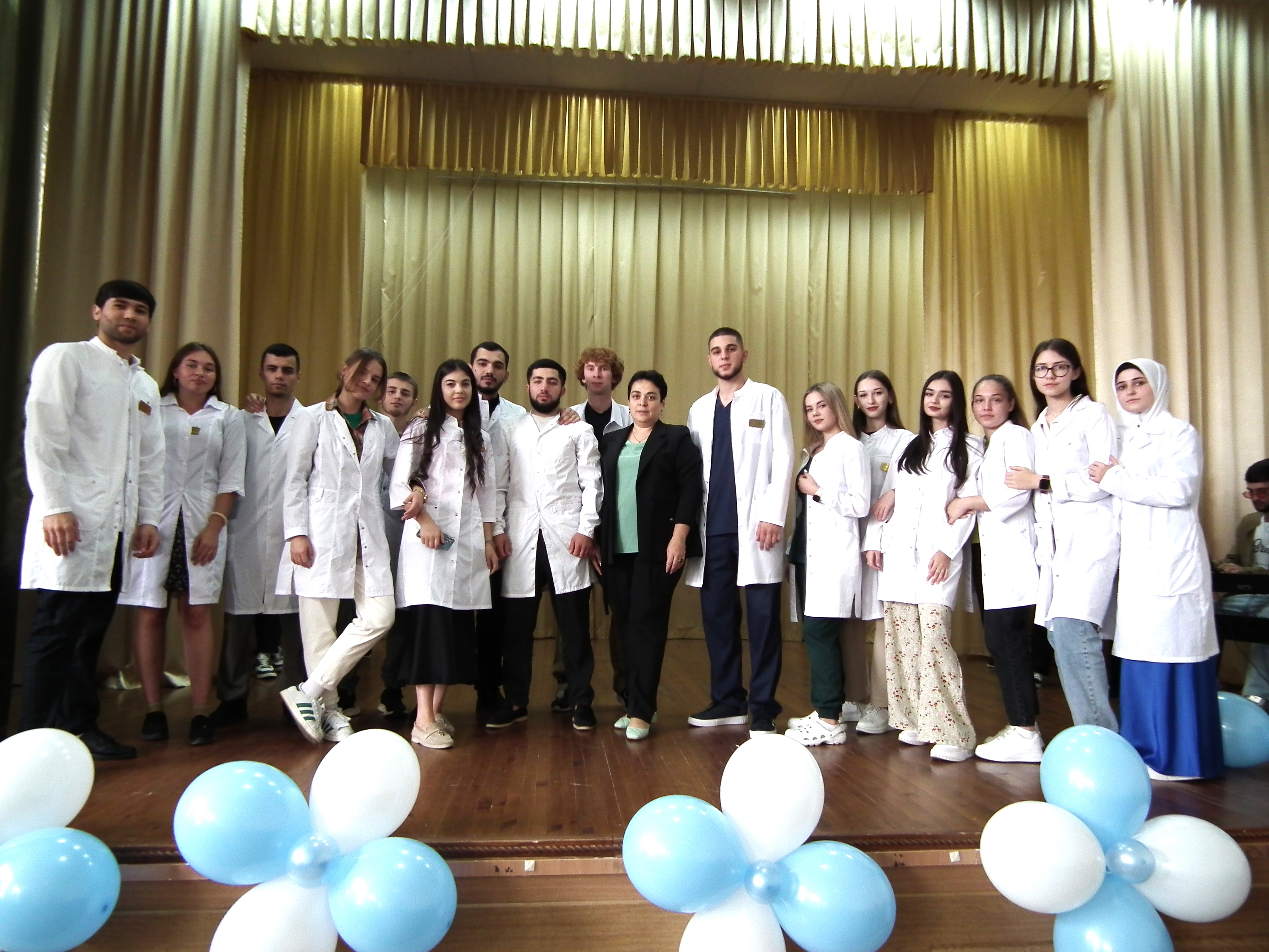 Посвящение в медики студентов-первокурсников