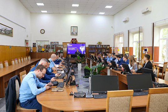 Сотрудница МГТУ провела лекцию для сотрудников Прокуратуры РА в рамках проекта «Знание.Государство»