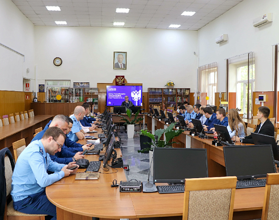Сотрудница МГТУ провела лекцию для сотрудников Прокуратуры РА в рамках проекта «Знание.Государство»