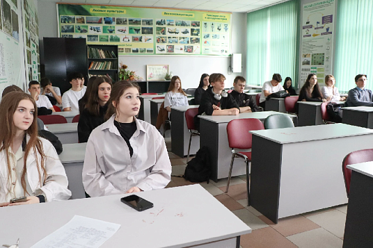 Профориентационная экскурсия для учащихся школы № 3 на экологическом факультете МГТУ
