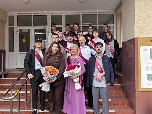 Последний звонок в политехническом колледже МГТУ: прощание и новый старт
