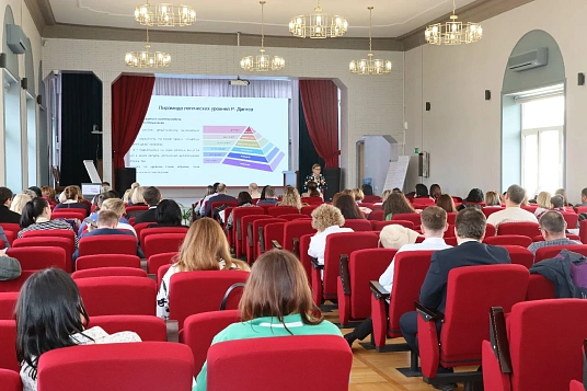 Къэралыгъо ыкIи муниципальнэ къулыкъушIэхэм апае лекциехэр лъагъэкIуатэх