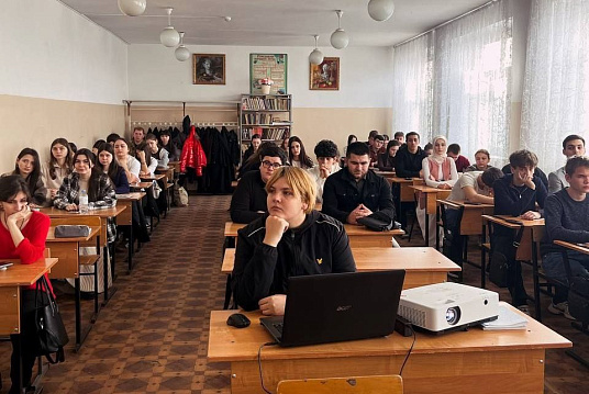 Интеллектуально – поэтический урок, посвященный Международному дню родного языка.
