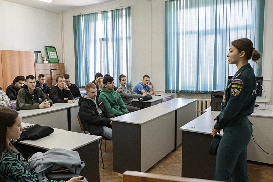 Урысыем и УФСИН и ГъэIорышIапIэу Адыгэ Республикэм щыIэм ипащэхэр МКъТУ-м истудентхэм аIукIагъэх